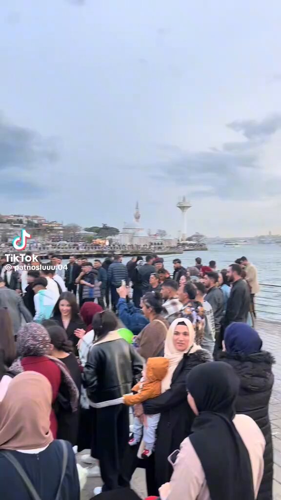 İstanbul 📍 Bunu adeta bir gövde gösterisine çevirdiler.