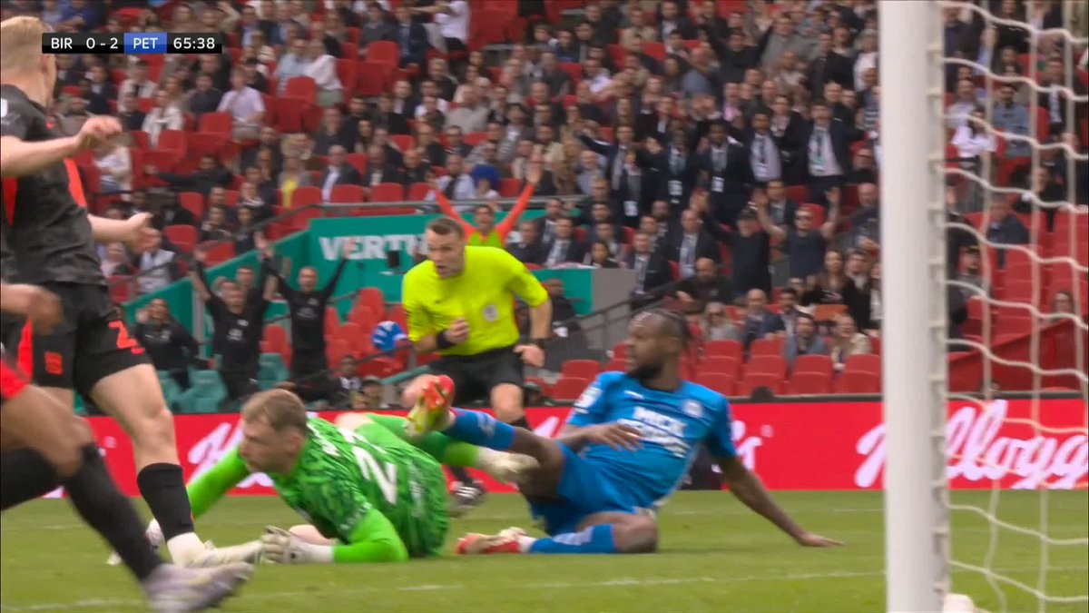 A marvellous Ryan Allsop double save keeps the Peterborough lead at 2-0... 🧤 But could the Posh have had a penalty in the build-up?