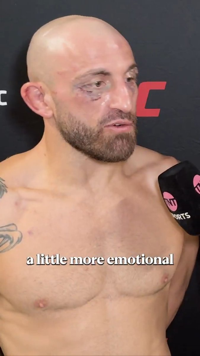 "I reckon I could have done more" 🗣️ 2-Time featherweight Champion Alex Volkanovski reflects on his performance that won him the belt back 🎤 Caroline Pearce #UFC314