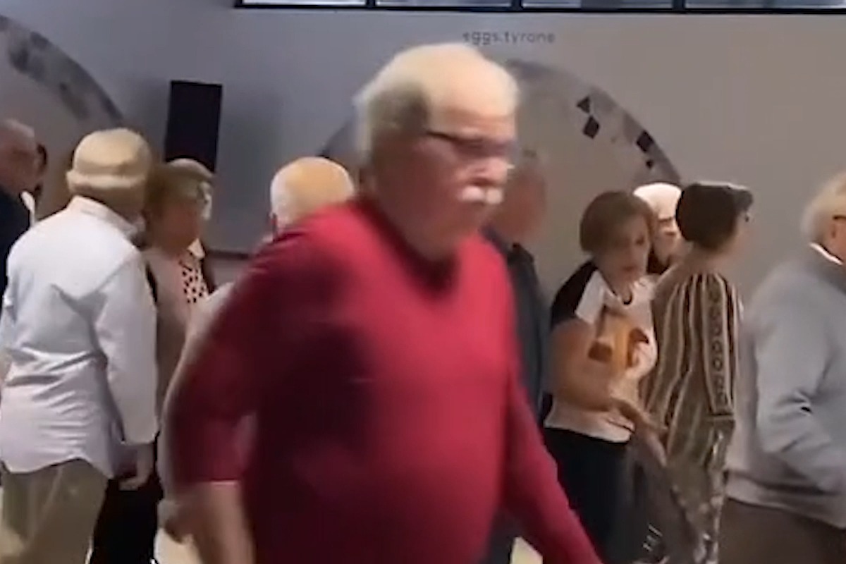 Boomers after flipping a $1.2M bungalow they bought in '87 with a fax sales bonus