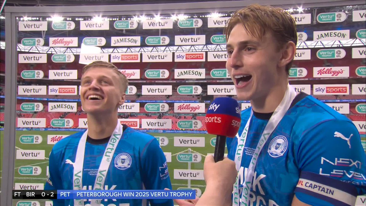 "He's the most stubborn guy I've ever met!" 😅 Peterborough captain Hector Kyprianou on Harley Mills' incredible free-kick in the Vertu Trophy final 🔥