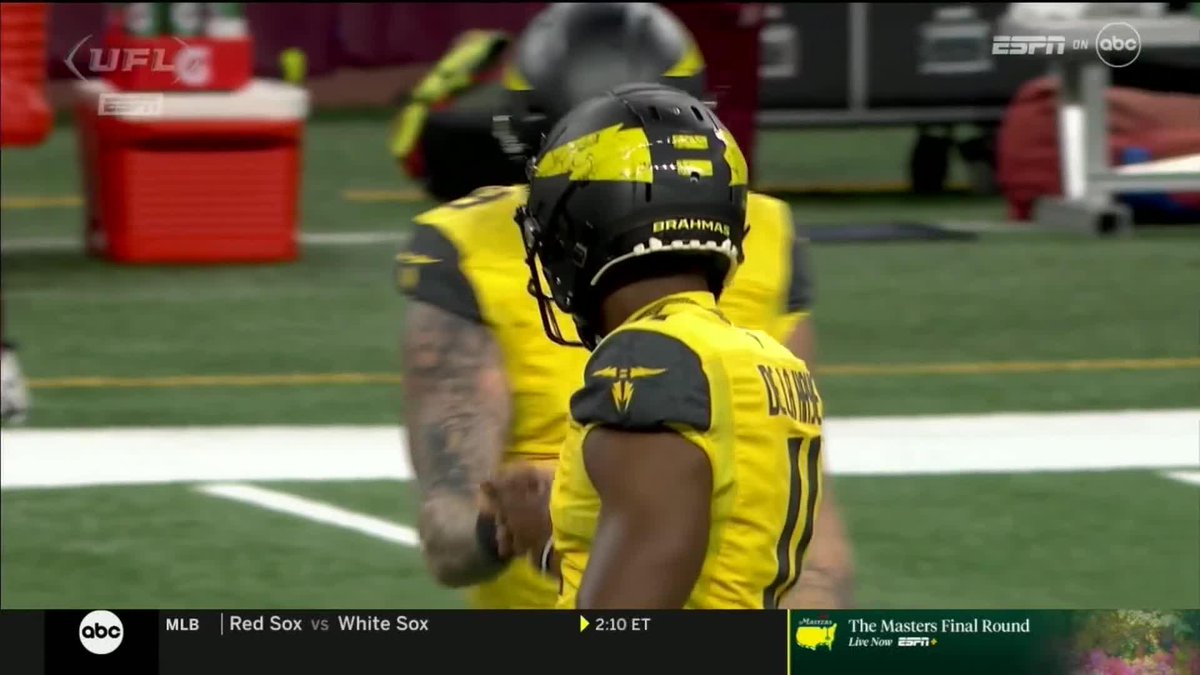 Take a bow, Dee 🔥 FROM 55-YARDS 🤘