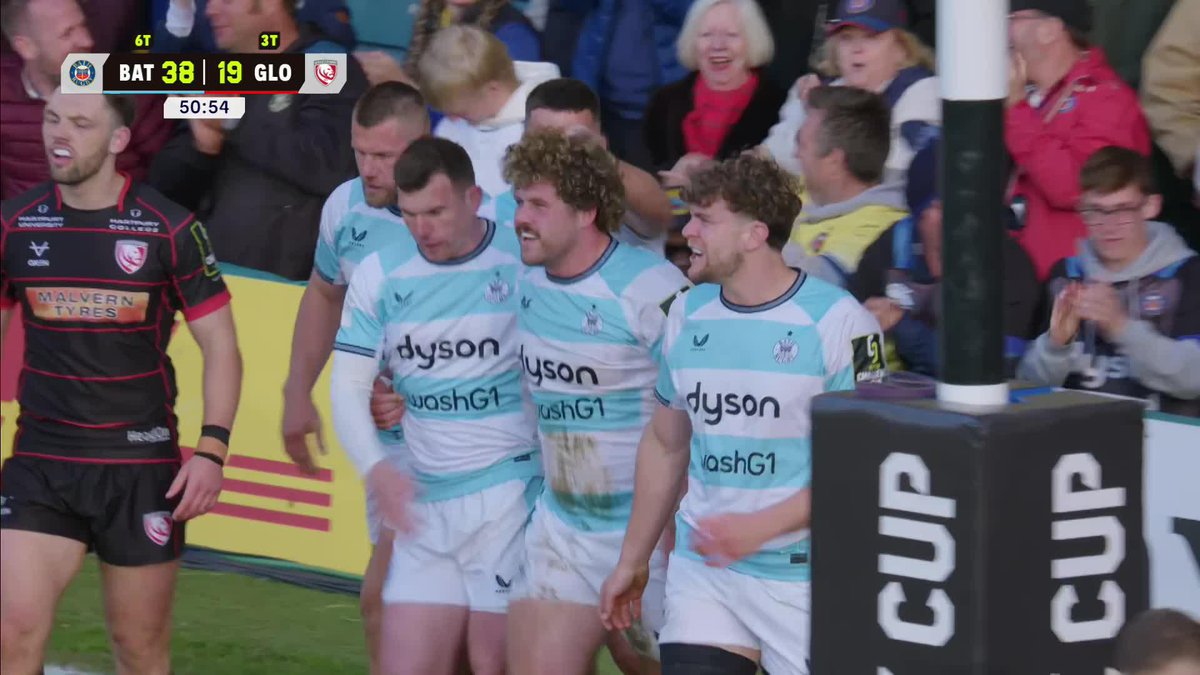 "Is that the knockout blow?!" 🎙️ Alfie Barbeary powers his way through to the line and scores for Bath Rugby 🛁💪 #ChallengeCupRugby