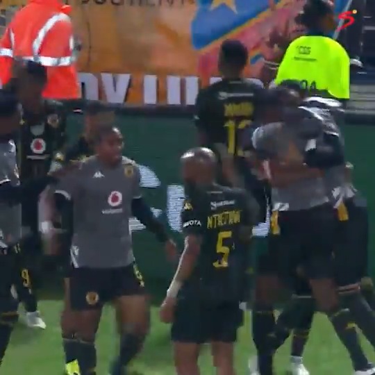 The scenes at Loftus Versfeld 🤩 Chiefs are just one win away from ending their trophy drought 👀🏆 #SSDiski | #NedbankCup