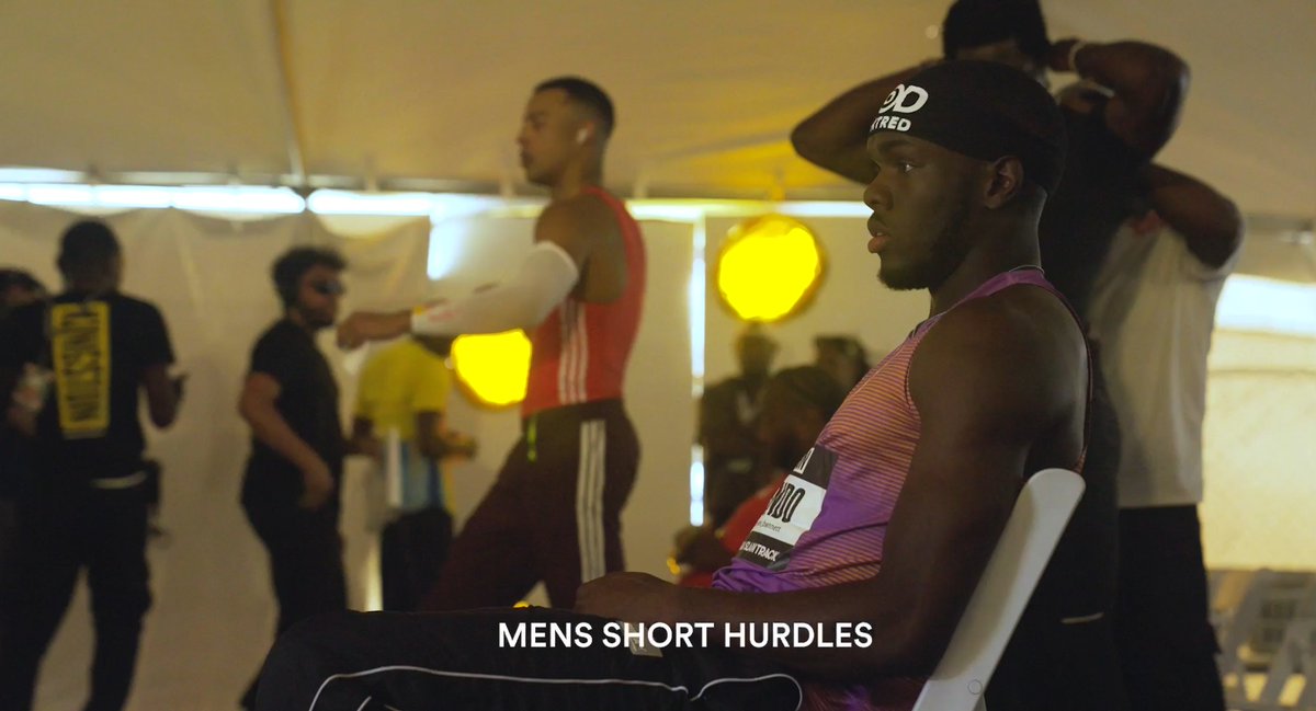 👀 Quiet chaos. 😬Nerves on edge. The call room isn’t just a waiting area — it’s the battlefield before the blocks. Step inside the pressure cooker. 🎥: Mary Tierney