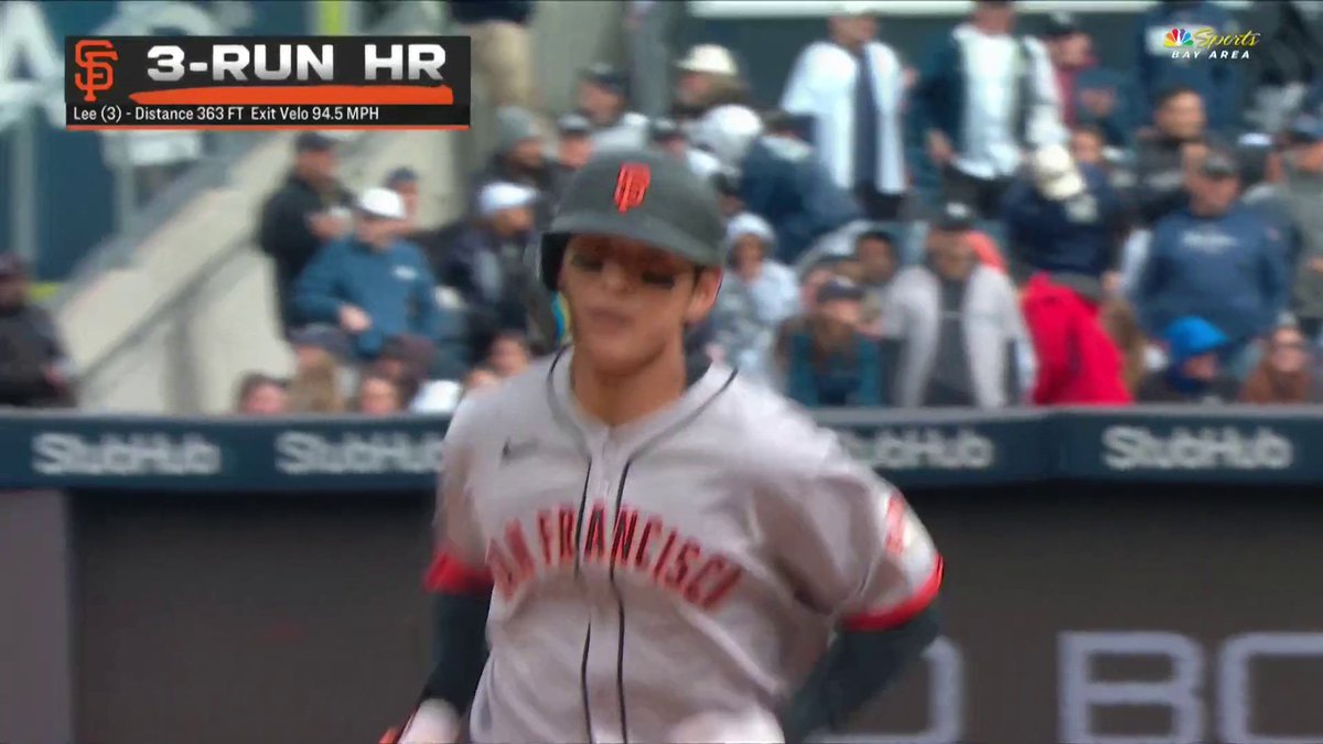 JUNG HOO LEE. AGAIN. GIANTS LEAD 😱