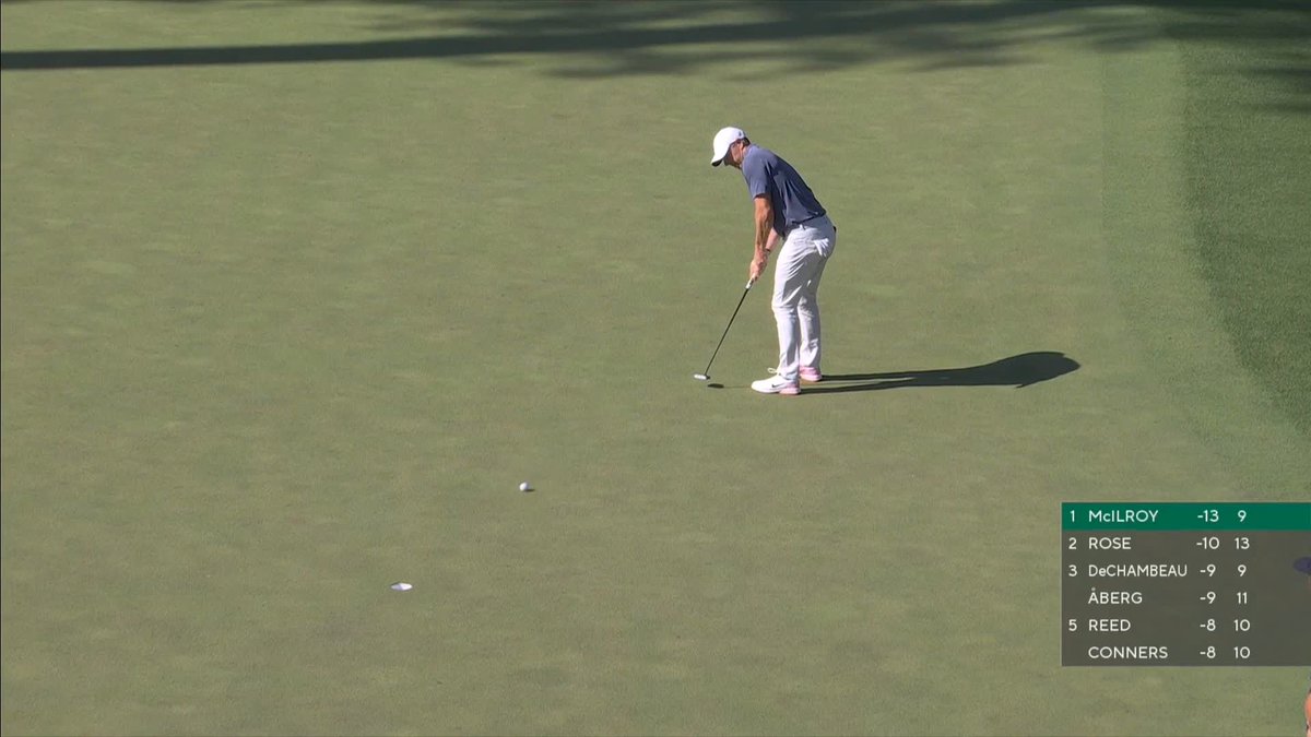 Rory McIlroy goes four ahead! 🤩