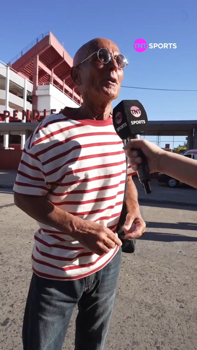 Si hay buen fútbol...Gerson se hace presente. Seguramente tendremos show del pelado a la salida del partido de #Independiente