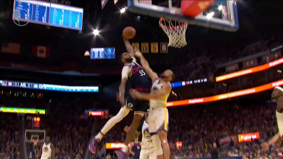 DERRICK JONES JR. PUT STEPH CURRY ON A POSTER 💥