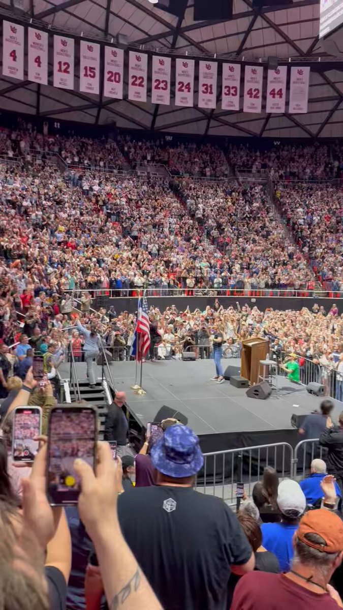 .Alexandria Ocasio-Cortez just came on and it’s ELECTRIC. #utpol Utah Democratic Party Salt Lake County Democratic Party