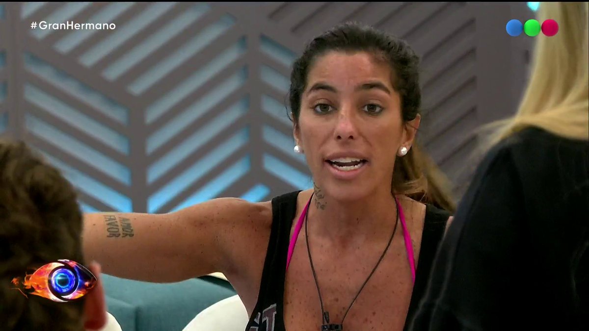 Cata salió al cruce con Tato para defender a Martina 🔪🔪🔪 👁 Mirá #GranHermano en y espiá la casa GRATIS las 24 horas por DIRECTV LatinAmerica DGO