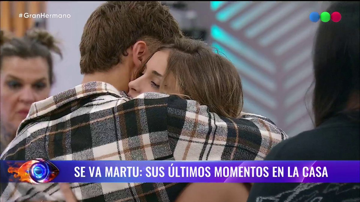 El frío abrazo entre Martina y Tato tras la eliminación 😰 👁 Mirá #GranHermano en y espiá la casa GRATIS las 24 horas por DIRECTV LatinAmerica DGO