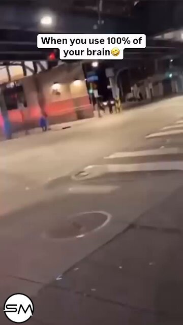 Cop Should’ve Known Something Was Up When The Whole Hood Was Openly Snitching