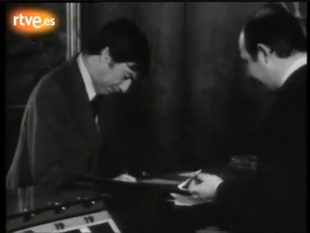 Muere Mario Vargas Llosa. Muy presente a lo largo de las décadas en programas de RTVE, te invitamos a recorrer la colección que hemos confeccionado como homenaje en RTVEplay 👉 #DEP