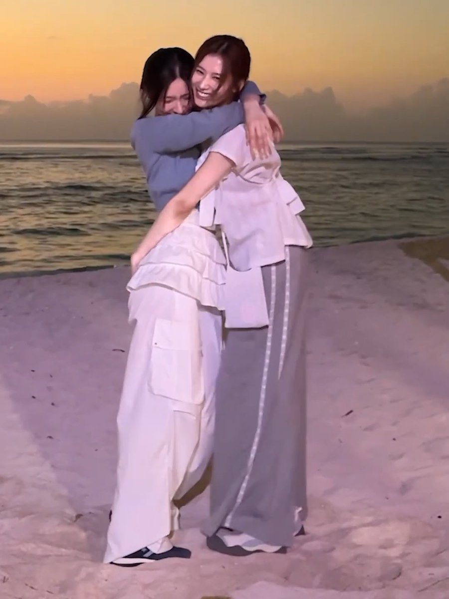 SANA DANCE THE NIGHT AWAY CHALLENGE WITH (G)I-DLE MIYEON IN GUAM