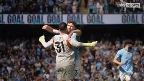 🎙️ "It worked really well" Ref Watch discuss semi-automated offside technology during Manchester City's 5-2 win at home to Crystal Palace.