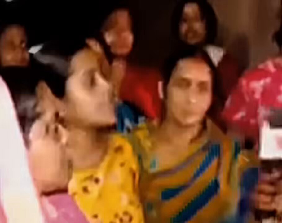 "For the Hindu women of Murshidabad, the BSF is like God. The state police are sitting idle wearing bangles?", Viral Video