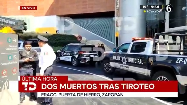 ▶️ #ÚLTIMAHORA | Se reportan dos personas sin vida tras tiroteo en gimnasio del Fraccionamiento Puerta de Hierro, en Zapopan. 📺 #TelediarioMatutino con Patricia Sánchez, Mauro Hernández y David Correa Aldrete ⭐️