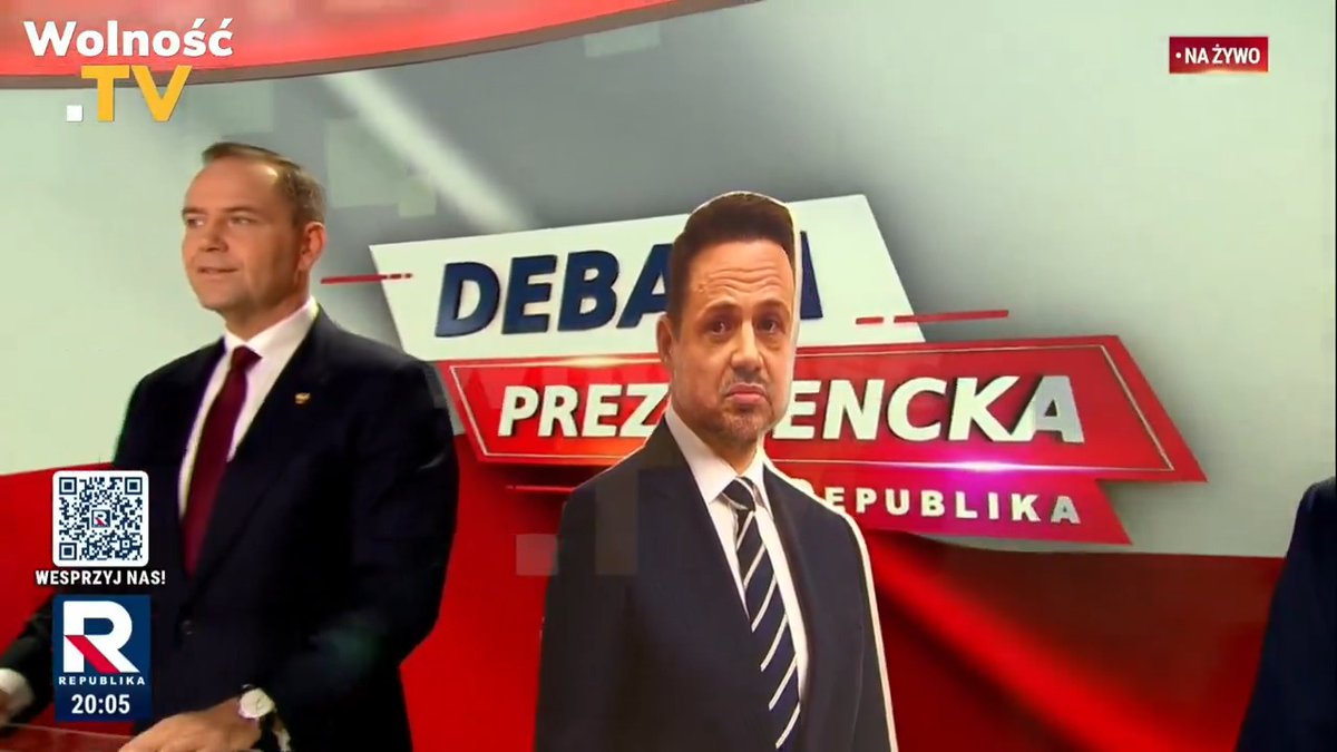 Rafał Trzaskowski nie pojawił się na debacie! WSTYD! Ale przyszedł "zastępca z kartonu" 🤡