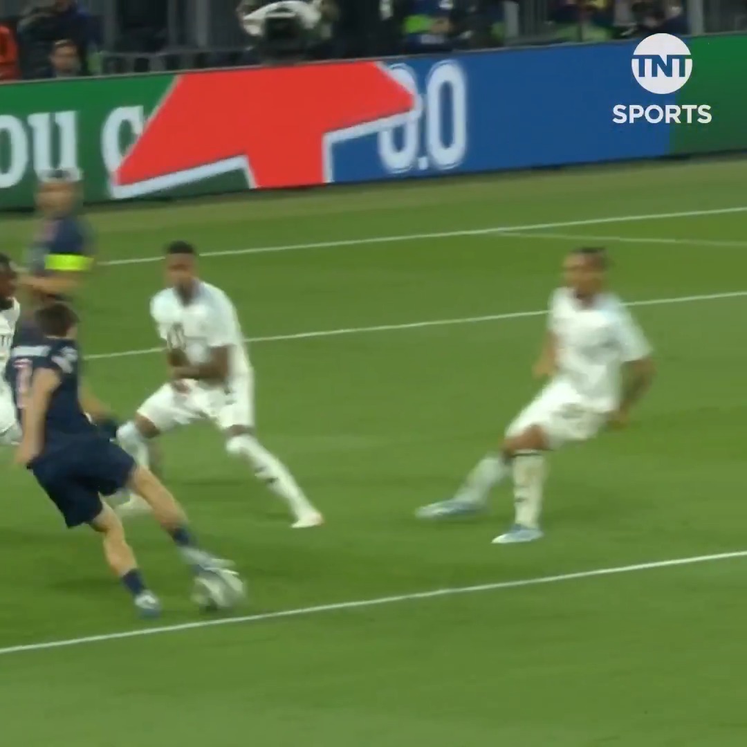 The skill and finish on display from Khvicha Kvaratskhelia 🥵