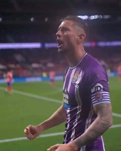 🎯⚽ 💜 ¡El Real Valladolid C.F. empata el encuentro y busca la remontada en el #AtletiRealValladolid! #LALIGAHighlights | #DesenlaceLALIGA