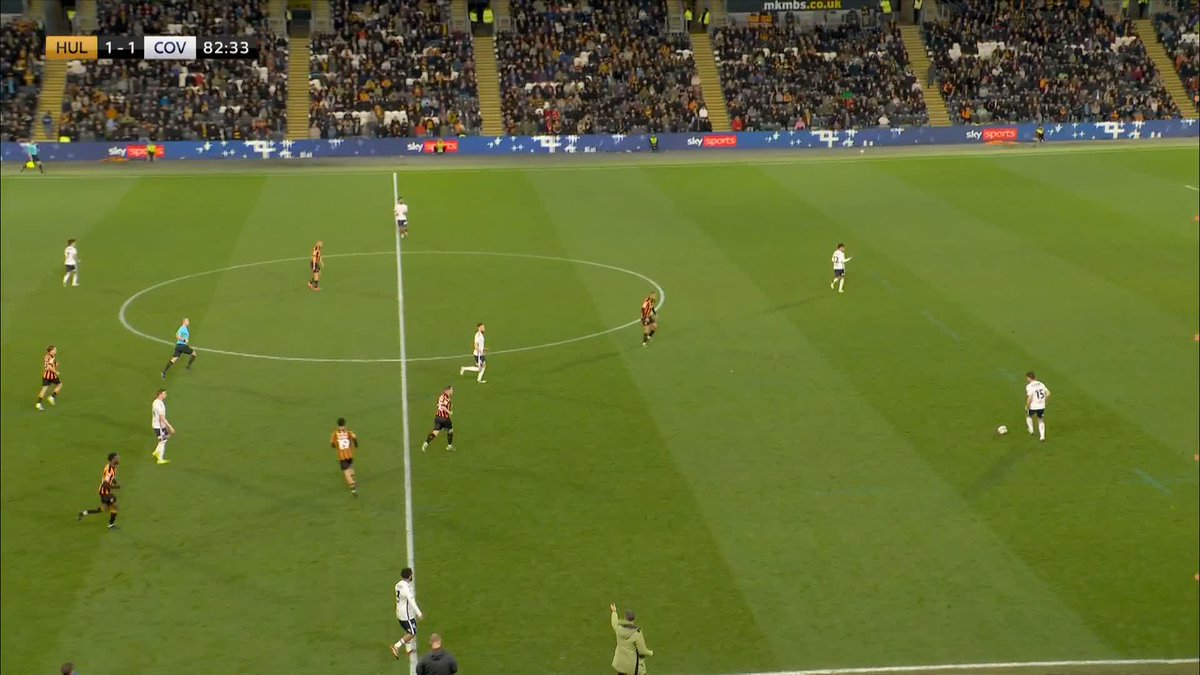 Hull City grab a late equaliser through Abu Kamara! 🔥