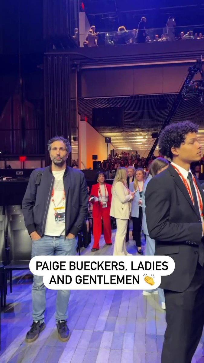 Paige Bueckers arrived in style at the #WNBADraft.