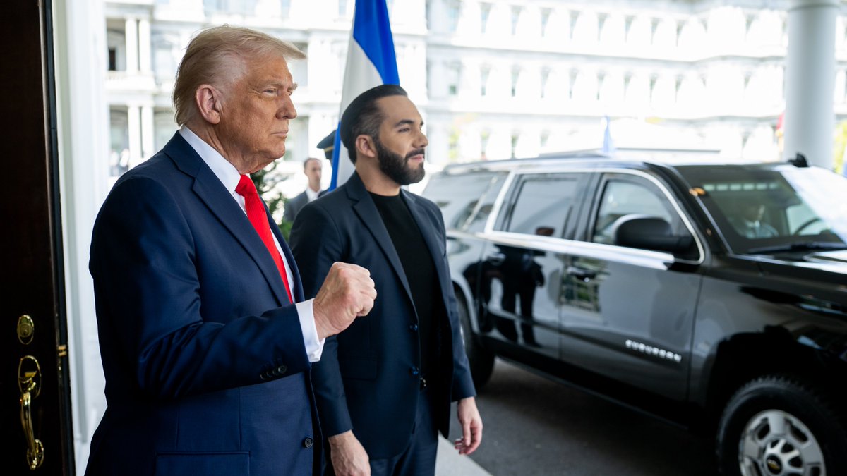"I love the people of El Salvador and they have one hell of a President." –President Donald J. Trump 🇺🇸🇸🇻 @NayibBukele