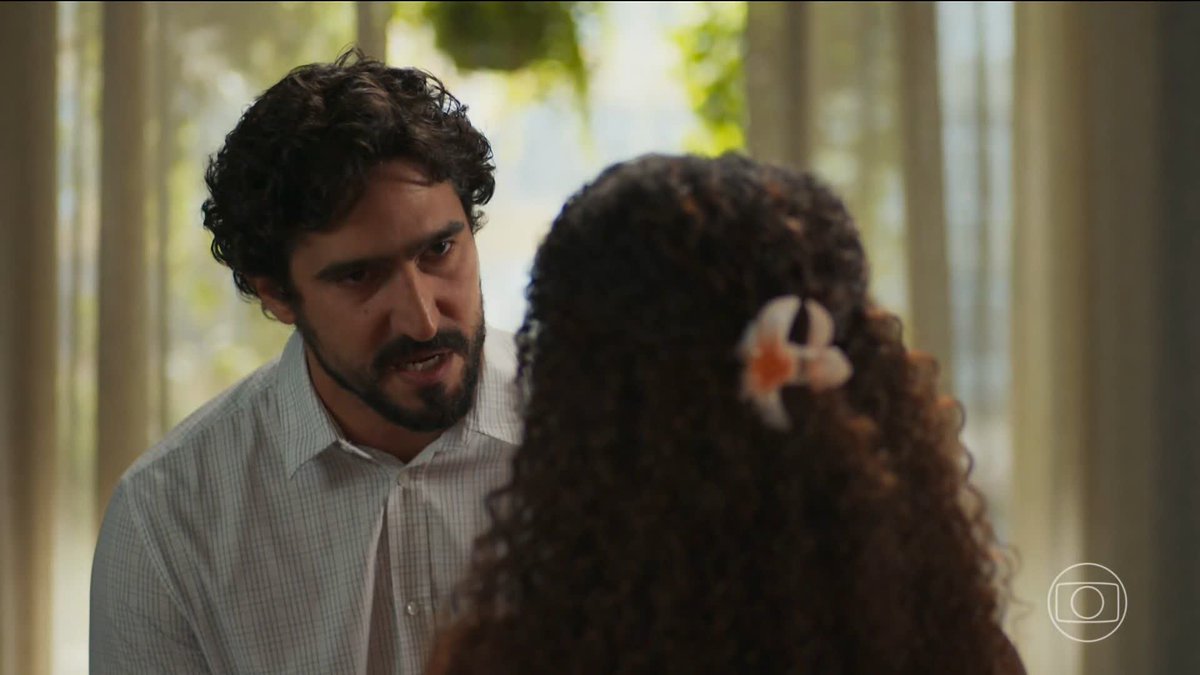 "Vou subir naquela empresa custe o que custar." "Parece até a Maria de Fátima falando." "NÃO ME COMPARE COM SUA FILHA. TENHO AMBIÇÃO SIM, MAS TENHO CARÁTER." #Valetudo