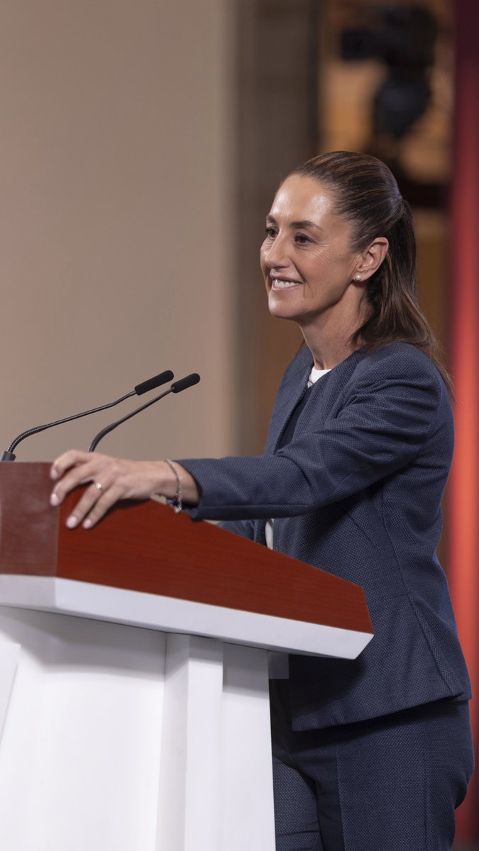 La vivienda es un derecho del pueblo de México, esa es nuestra visión; edificamos viviendas dignas para quien menos tiene. La construcción también significa más empleos y desarrollo económico con bienestar.