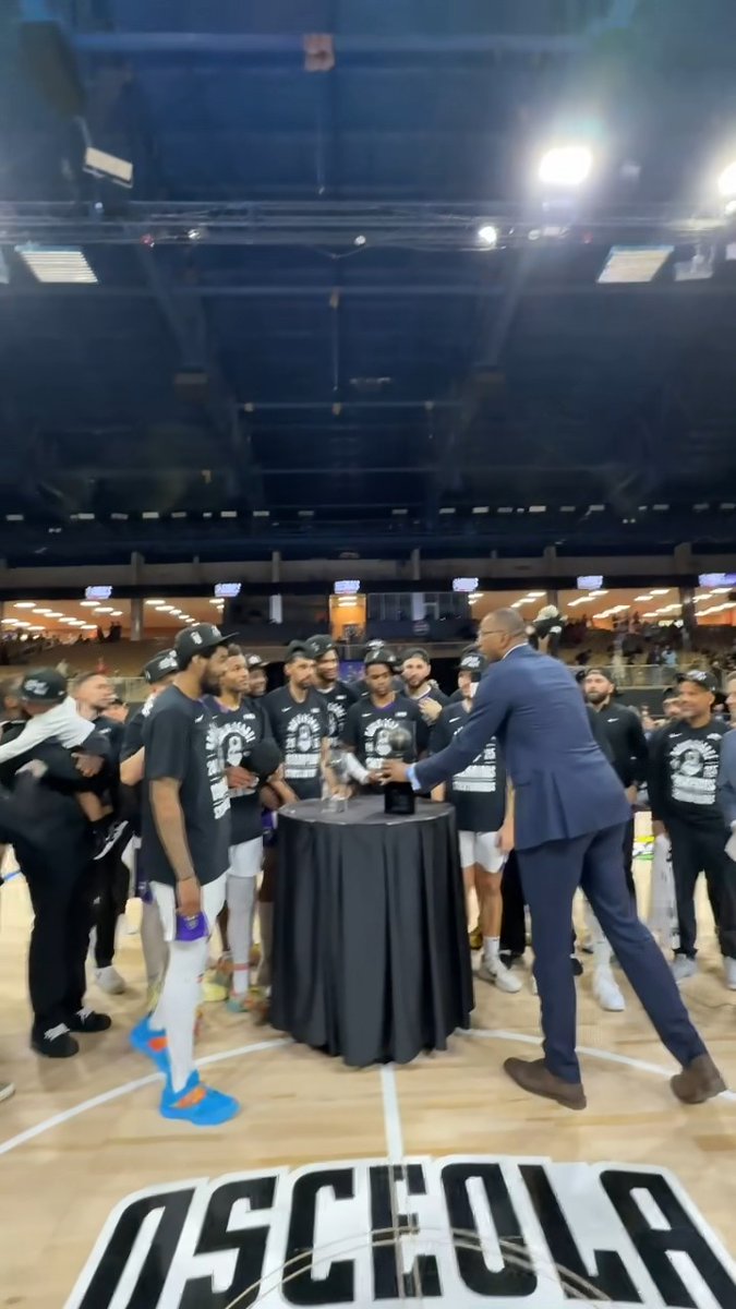 Raise that trophy 🏆 🥇