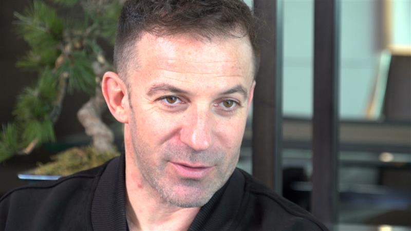 🇮🇹デル・ピエロのサイン入り🇮🇹 ⚪️スペシャルグッズを当てよう⚫️ DAZN独占 デル・ピエロ スペシャルインタビュー配信中! Q. デル・ピエロさんが今シーズンのセリエAで注目している選手は? 1️⃣@DAZN_jpn をフォロー 2️⃣クイズの答えを記入して引用リポスト 4/30〆 今すぐインタビューを視聴⏬️