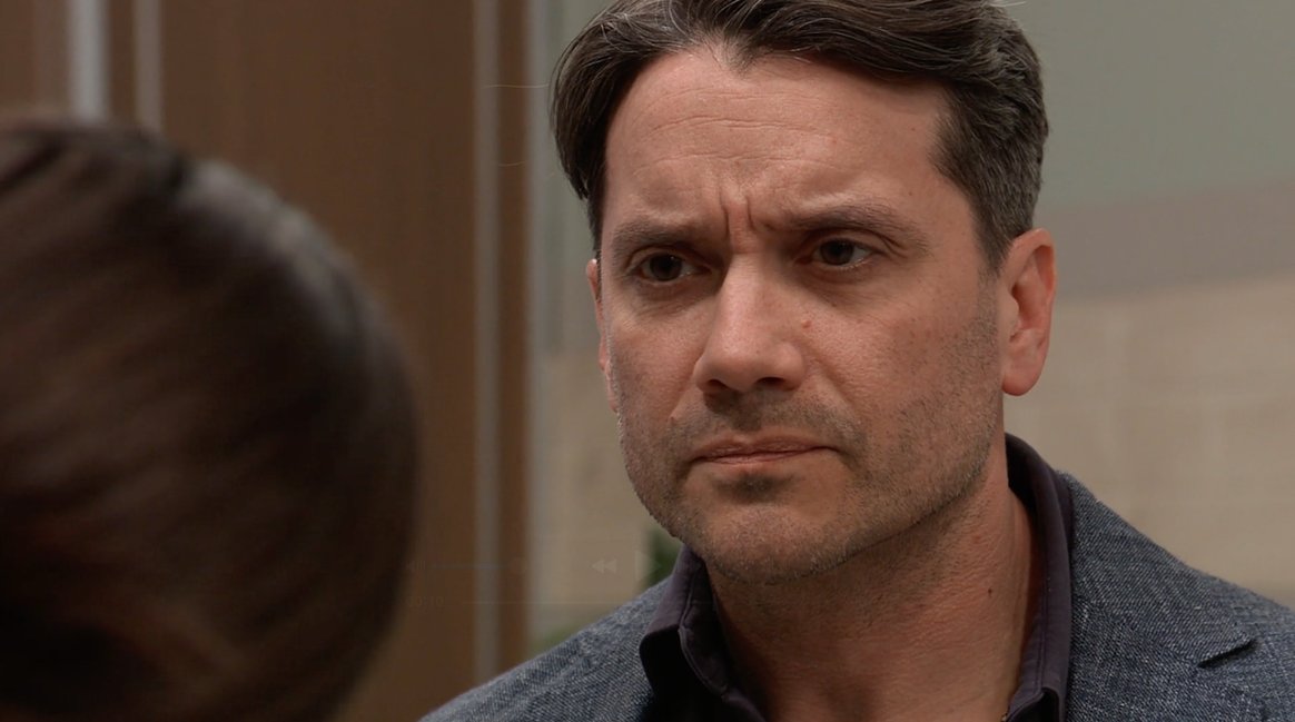 "What is a detective doing investigating a car crash?" #GH