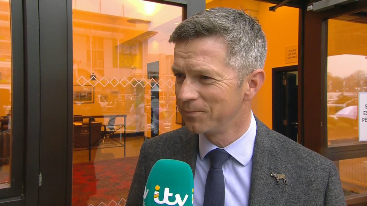 "We're big fans of James but long term it wasn't going to work out, Wathnan Racing is too big an operation" 👀 Roger Varian talks James Doyle's move to Wathnan Racing 🗣️ #ITVRacing | Newmarket Racecourse | Roger Varian | Matt Chapman