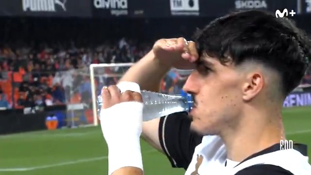 ๐ผ๐ ๐๐๐๐๐ฬ๐ ๐
๐ ๐ป๐๐๐ฬ๐. Diego Lรณpez y familia. #ElDรญaDespuรฉs