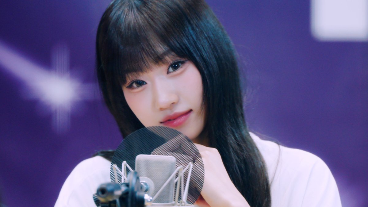 250414 아이돌라디오 #izna #이즈나 #CHOIJUNGEUN #최정은