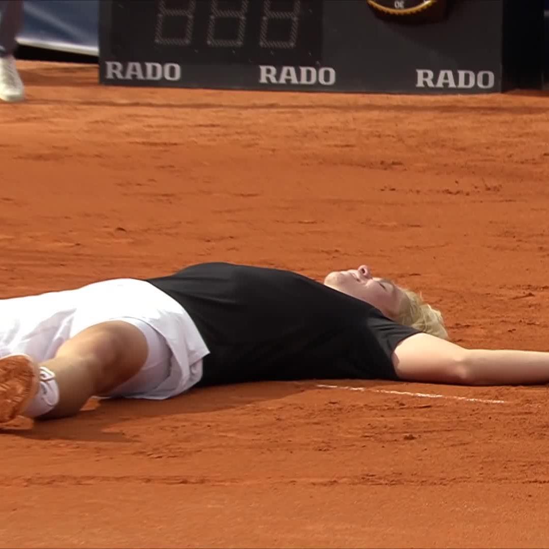 First ATP Tour Win 🙌 Denis Shapovalov is forced to retire and Diego Dedura-Palomero is through to the second round 🤝 #BMWOpen