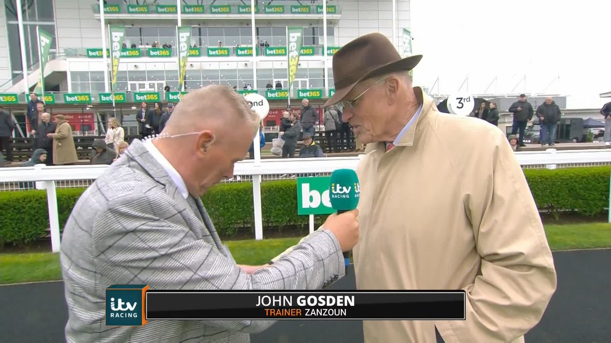 "It must be your check suit, it's just terrifying. We can play noughts and crosses if we're bored!" 😂 The flat season is back, and so we welcome back the banter between these two 😃 #ITVRacing | Newmarket Racecourse | Matt Chapman