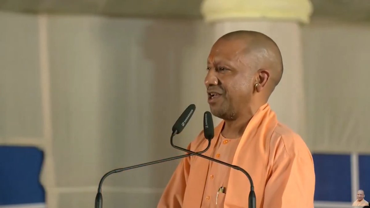 कुछ लोग कह रहे हैं कि उनके लिए 'संविधान' से बढ़कर 'शरीयत' है, मैं 'उनसे' कहना चाहता हूं- भारत तो बाबा साहब के द्वारा बनाए गए संविधान से चलेगा, जहां शरीयत का कानून लागू होता है, उनको वहां जाना चाहिए...