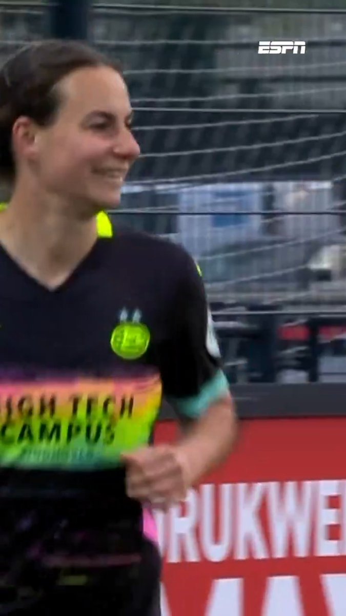 Renate Jansen schiet PSV op voorsprong in Rotterdam 💥