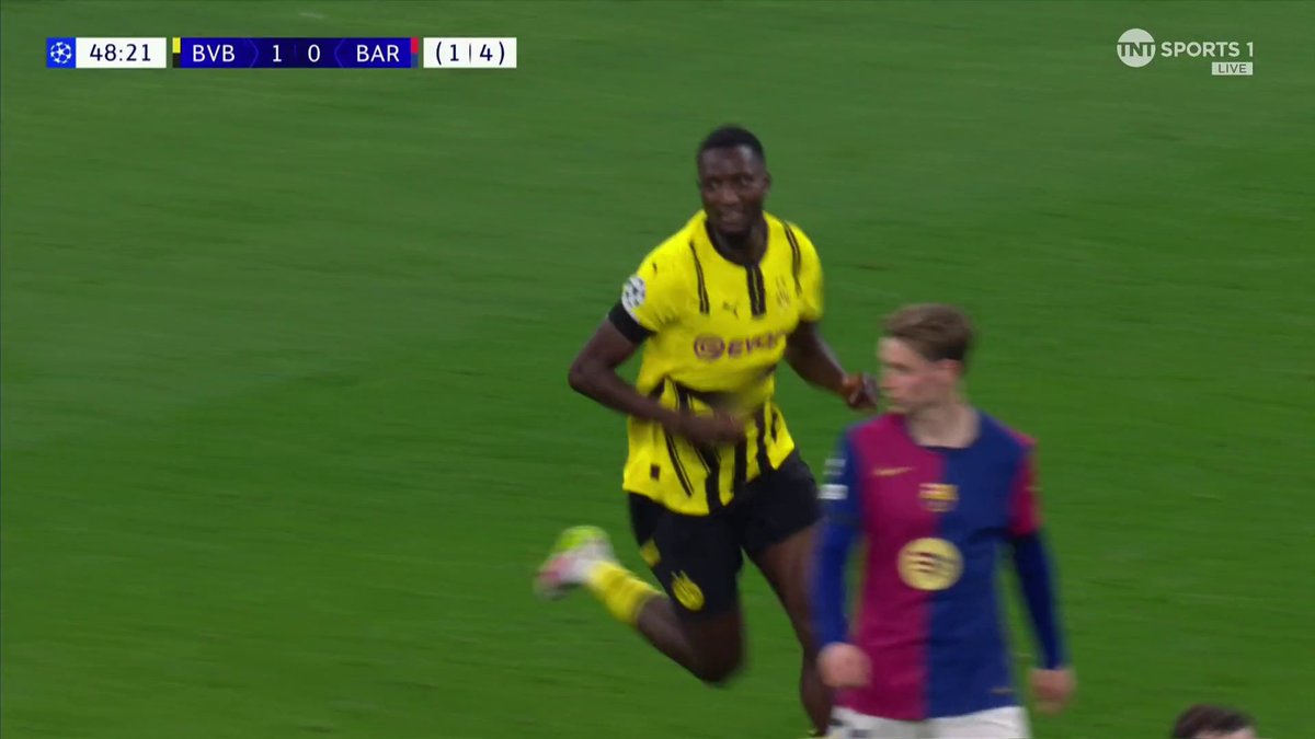 TWO FOR DORTMUND, TWO FOR GUIRASSY 🤩 There's still life in Dortmund! Guirassy heads in at the back post from the corner to make it 2-0 on the night, 4-2 now on aggregate 👀 📺 TNT Sports &amp; discovery+ UK