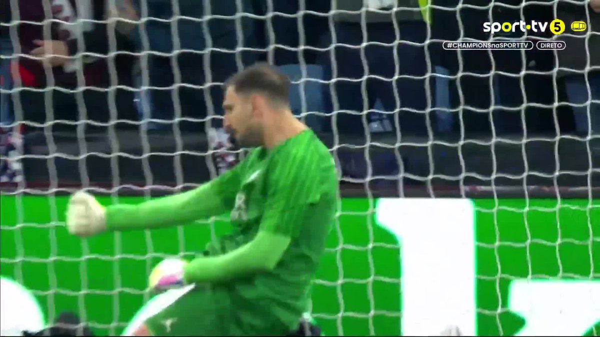 Donnarumma é absurdo 🥵