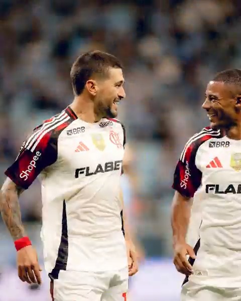 Conexão uruguaia: de Nuevo Berlín a Montevidéu, passando pelo Rio de Janeiro.🇺🇾❤️🖤