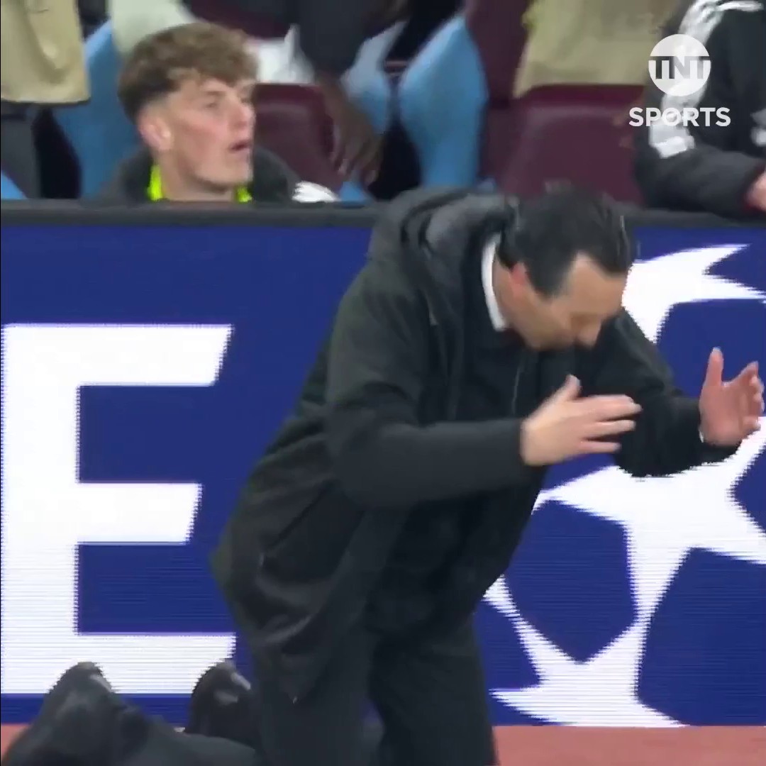 The moment Aston Villa could have made it 5-5 on aggregate... 😳 Just wait for Unai Emery's reaction 🤣 📺 TNT Sports & discovery+ UK