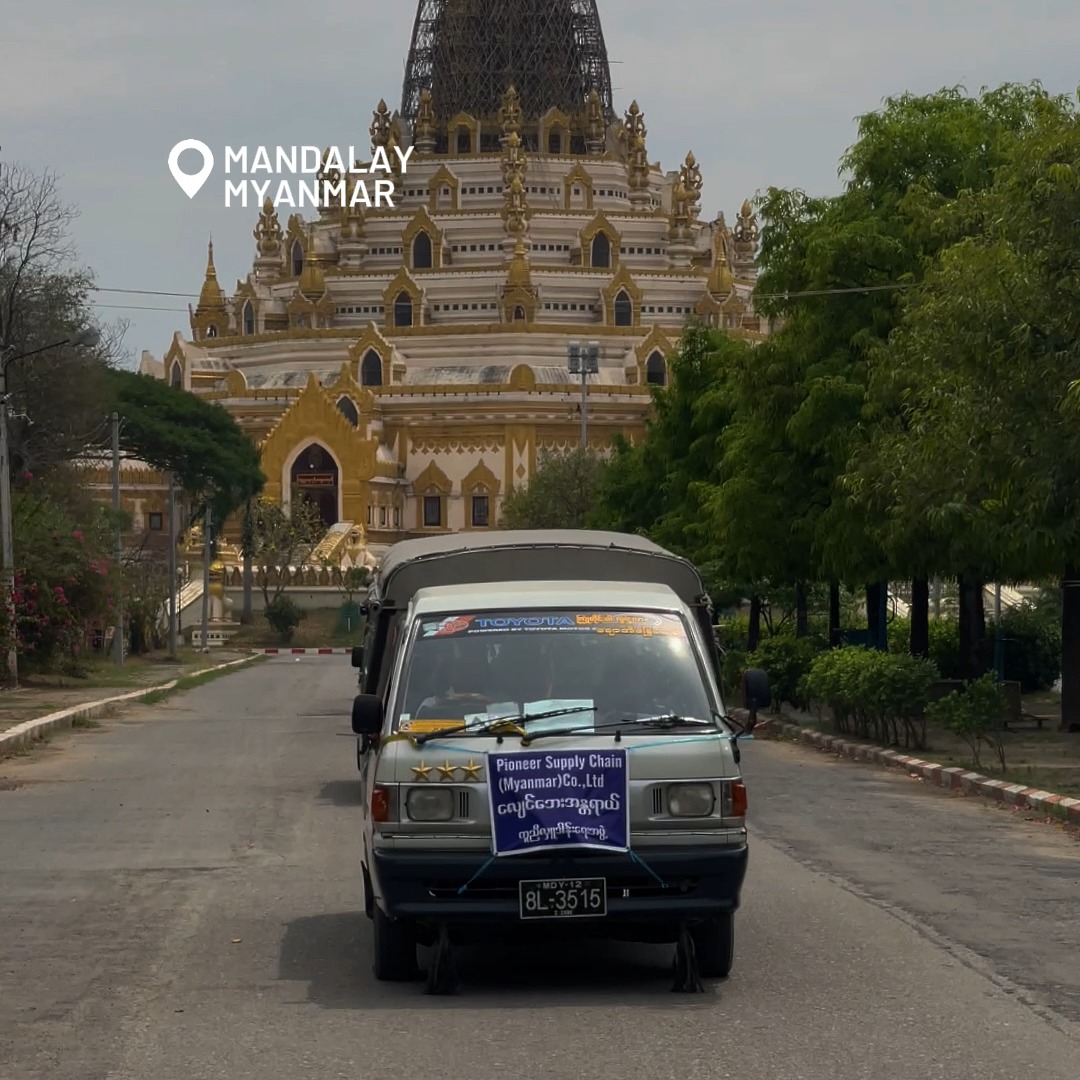 With support from local chefs, community leaders, and volunteers, we are now distributing 200,000 meals daily to families impacted by the devastating earthquake in Myanmar. In Mandalay, local leaders are embracing how neighborhoods have come together to support one another. #ChefsForMyanmar