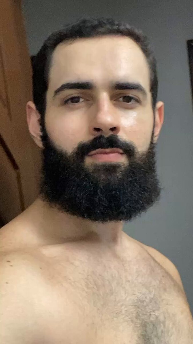 att sobre a barba: aparada, hidratada e, não obstante, CHEIROSA 😍