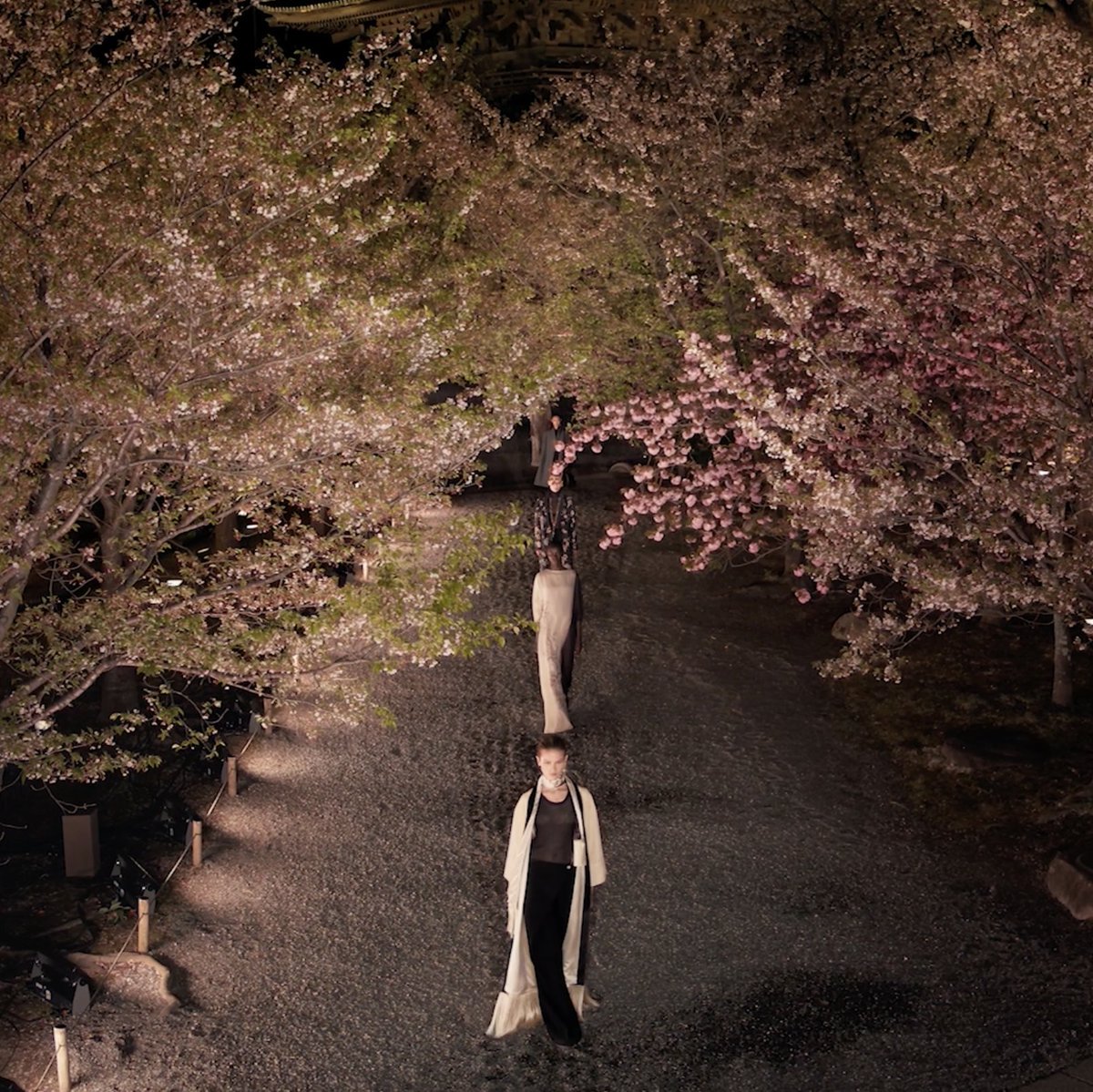 Shown in Kyoto on Tuesday evening, Maria Grazia Chiuri kicked off her #DiorFall25 homage to the House's long connection to Japan with ribbed knits and wrap-front shorts and trousers to subtly reference pleating and the art of origami.