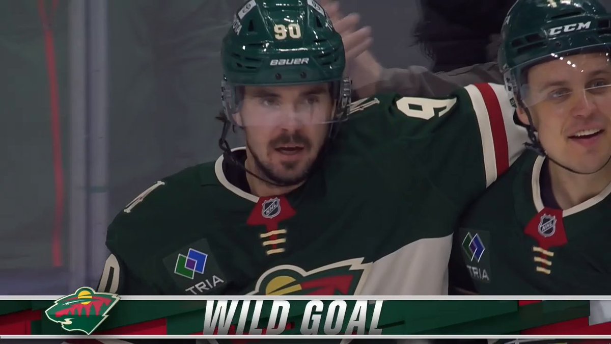 MARCUS JOHANSSON! 🤩 He opens the scoring for the Minnesota Wild in this one!