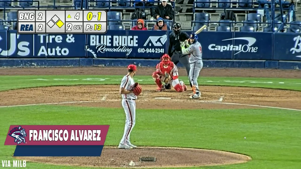 It's a 2-hit night for Francisco Alvarez