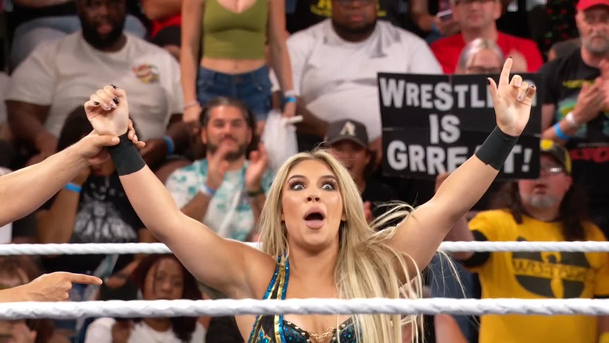 😲 😲 😲 Thea Hail is back and better than ever! 😮‍💨 #WWENXT